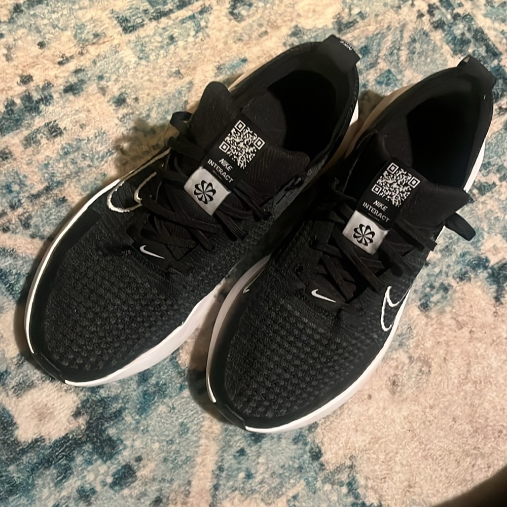 NIKE INTERACT RUN sneakers - Picture 2 of 7